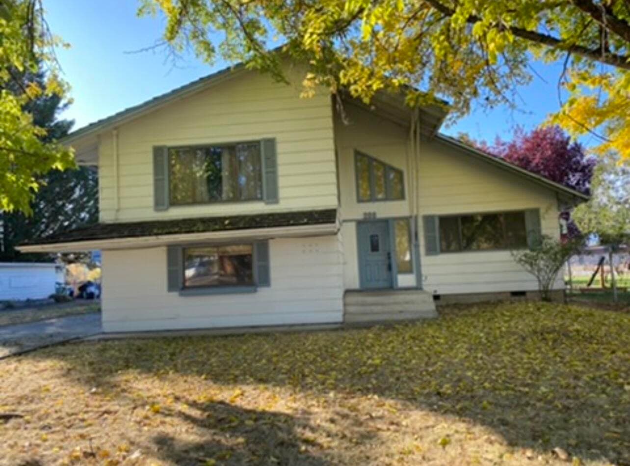 IMG_2464. Photo 3 of 20, 200 Clover Lane, Medford, OR 97501