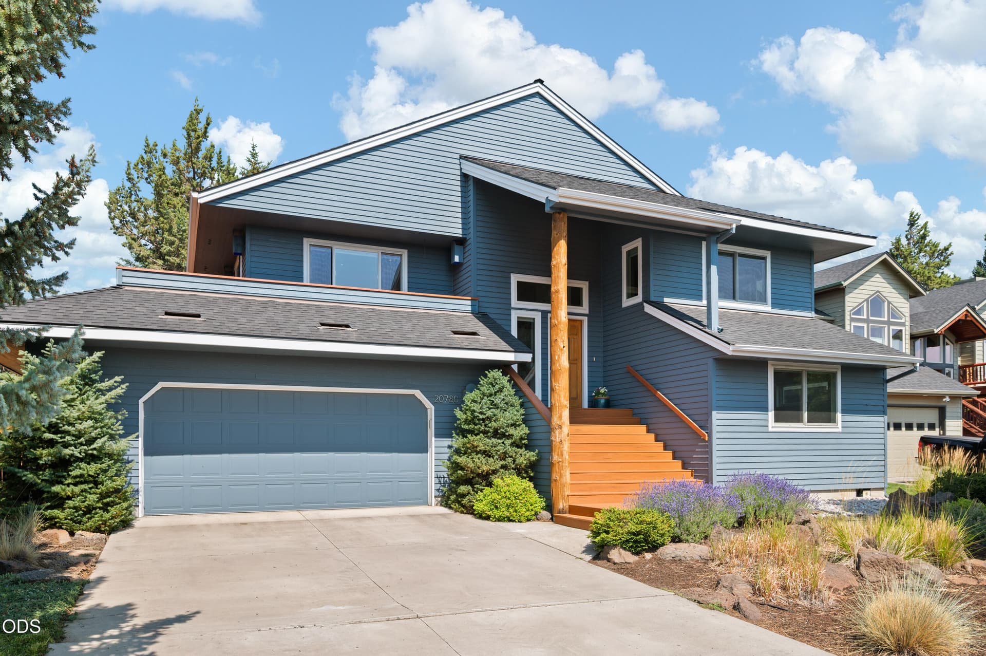 Front Exterior. Photo 4 of 48, 20780 Mira Circle, Bend, OR 97703