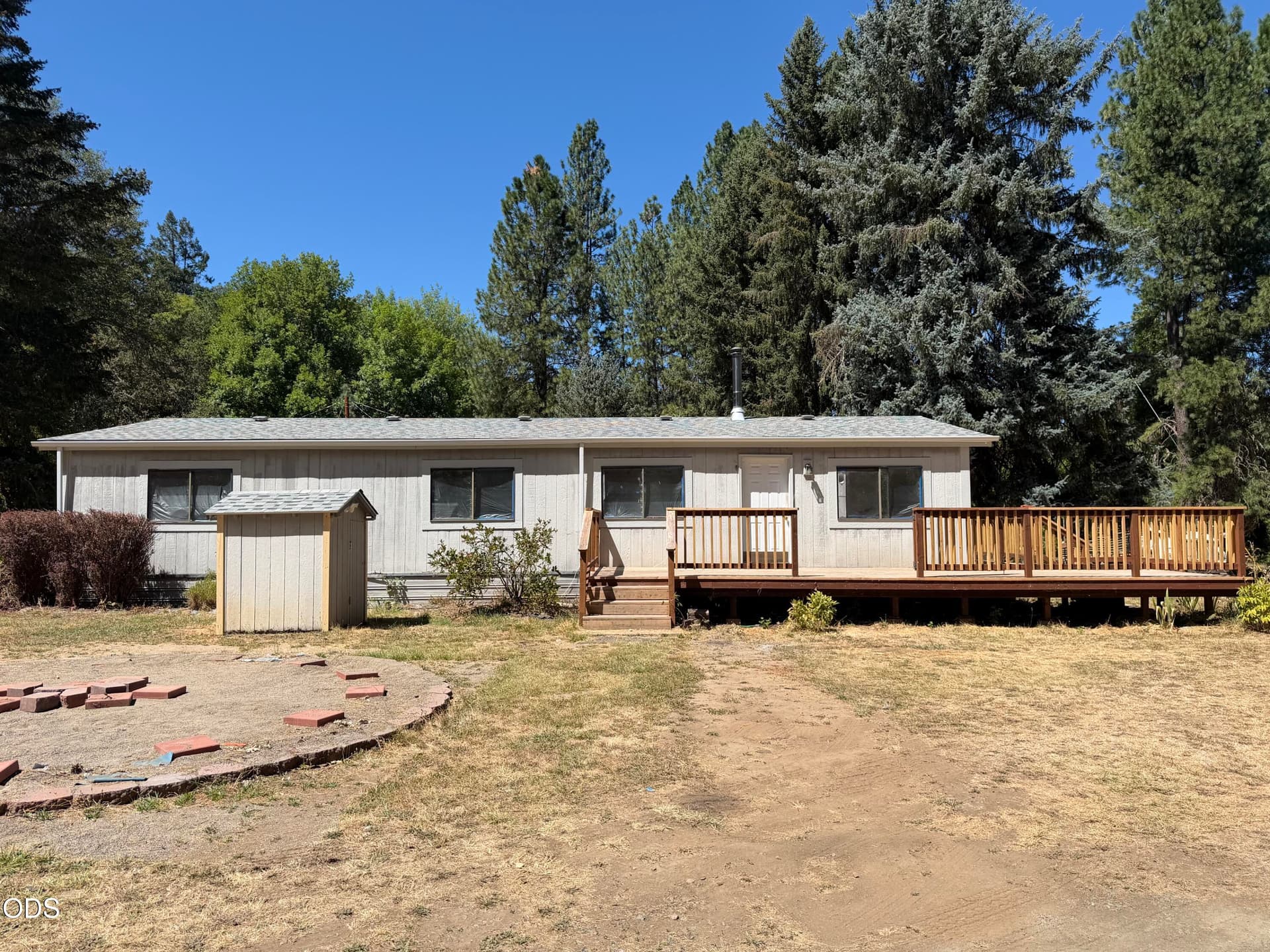 Front. Photo 1 of 24, 5189 Riverbanks Road, Grants Pass, OR 97527