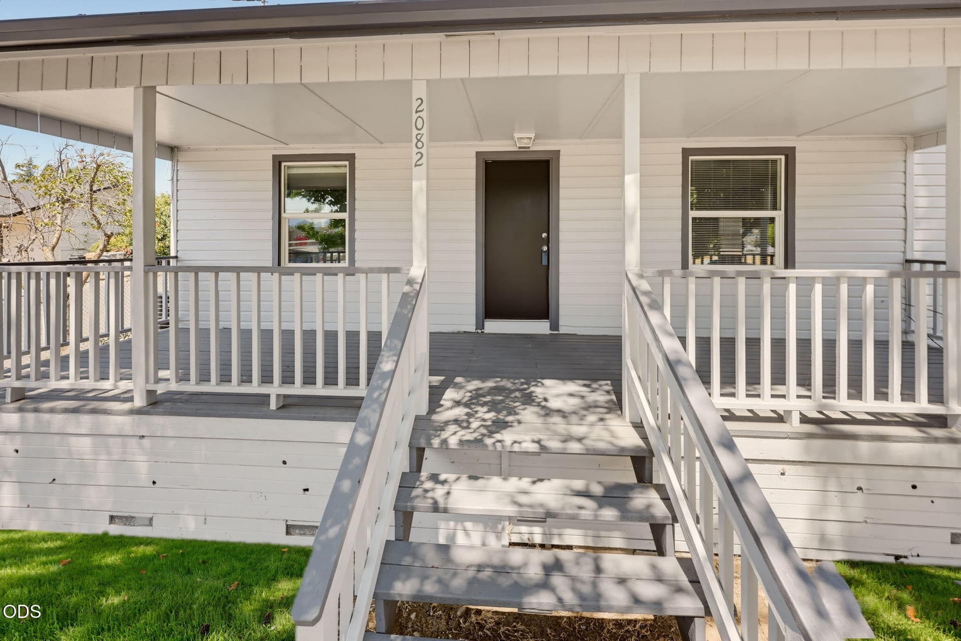 ApxNEF00009b. Photo 5 of 29, 2082 NE Fairview Avenue, Grants Pass, OR 97526