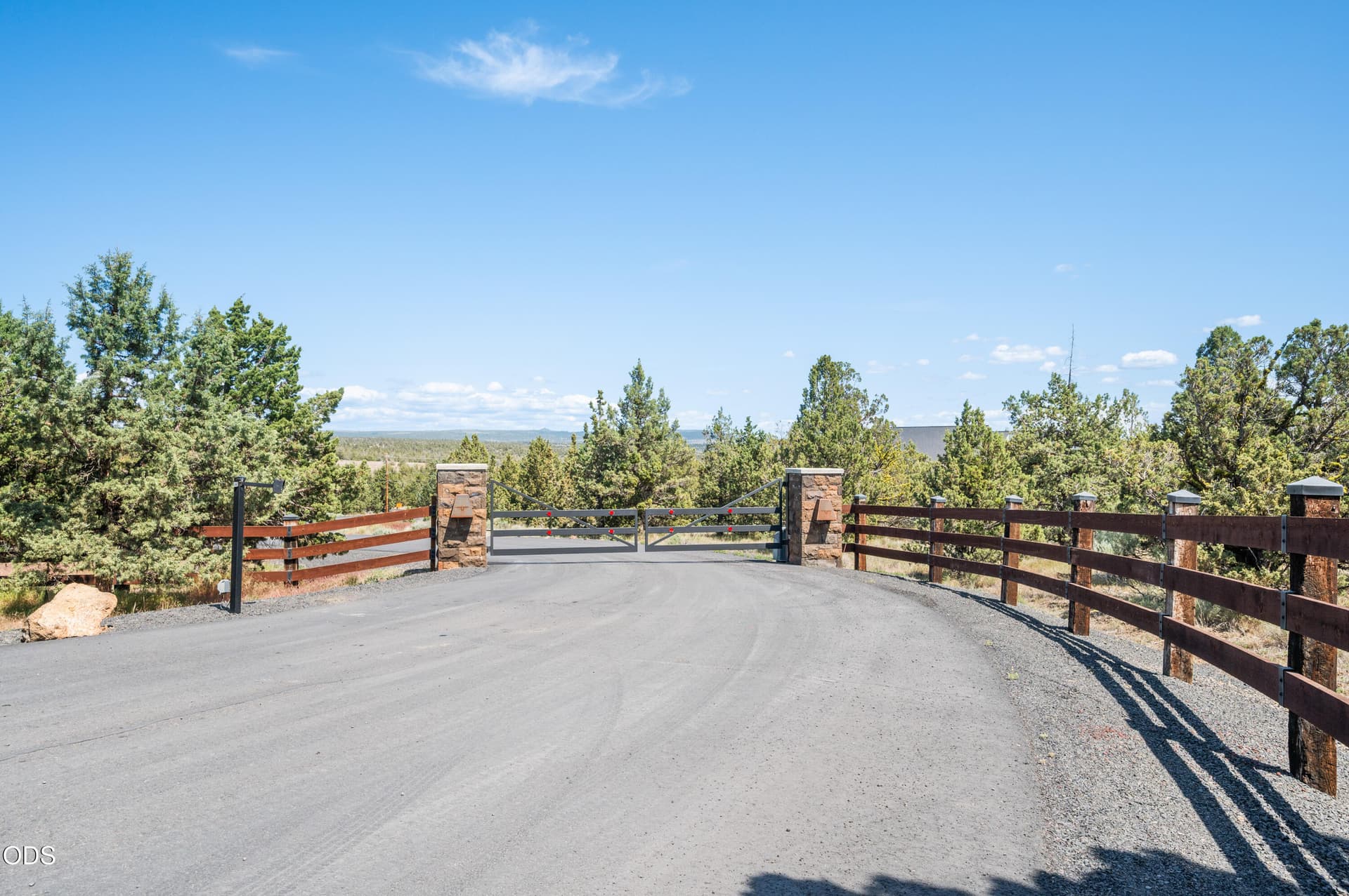 10352SeLibertyCt-79 (1). Photo 4 of 38, 9323 SE Odessa Road, Prineville, OR 97754