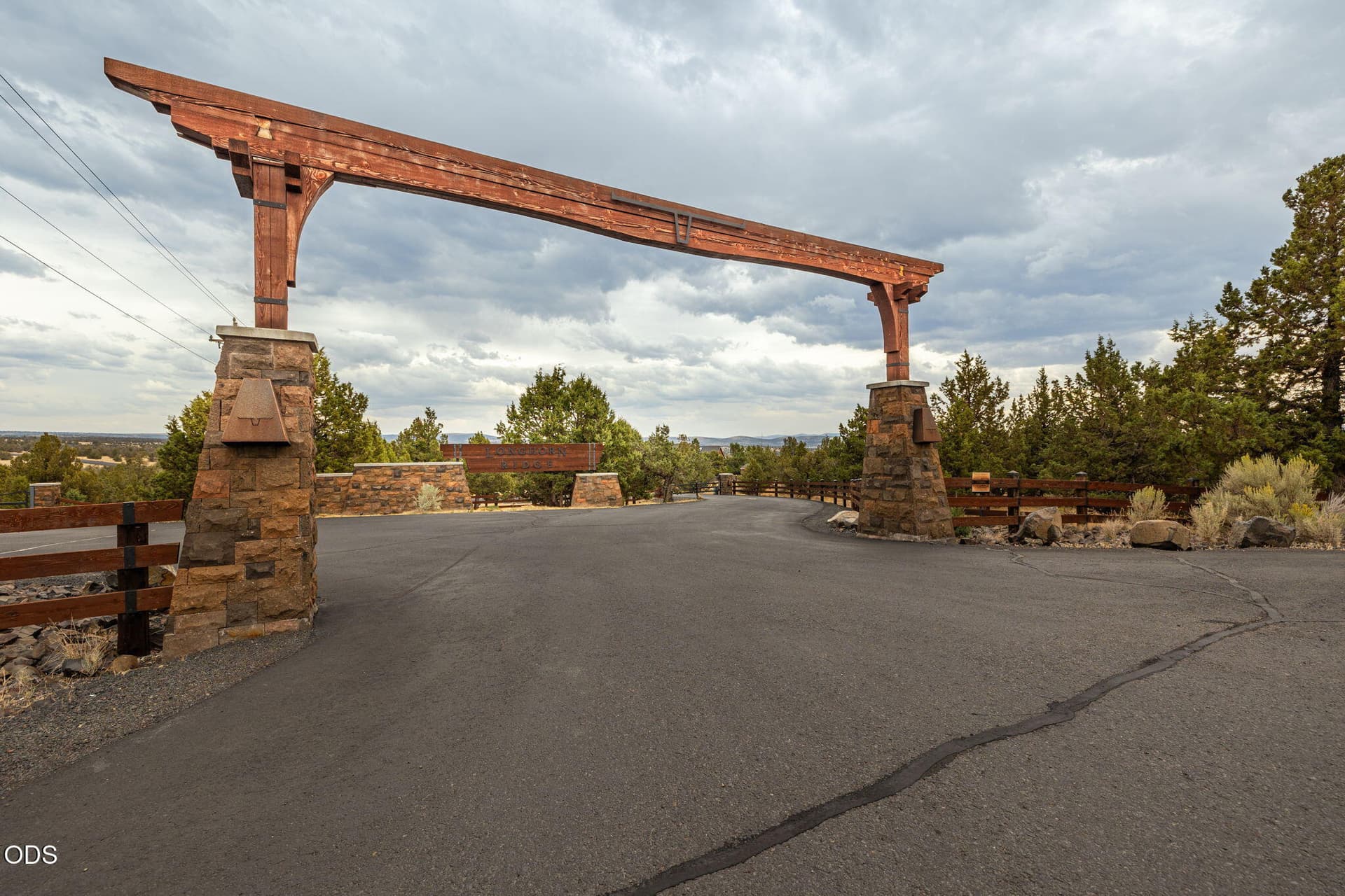 21-web-or-mls-Riley Visuals-21 (1). Photo 2 of 38, 9323 SE Odessa Road, Prineville, OR 97754