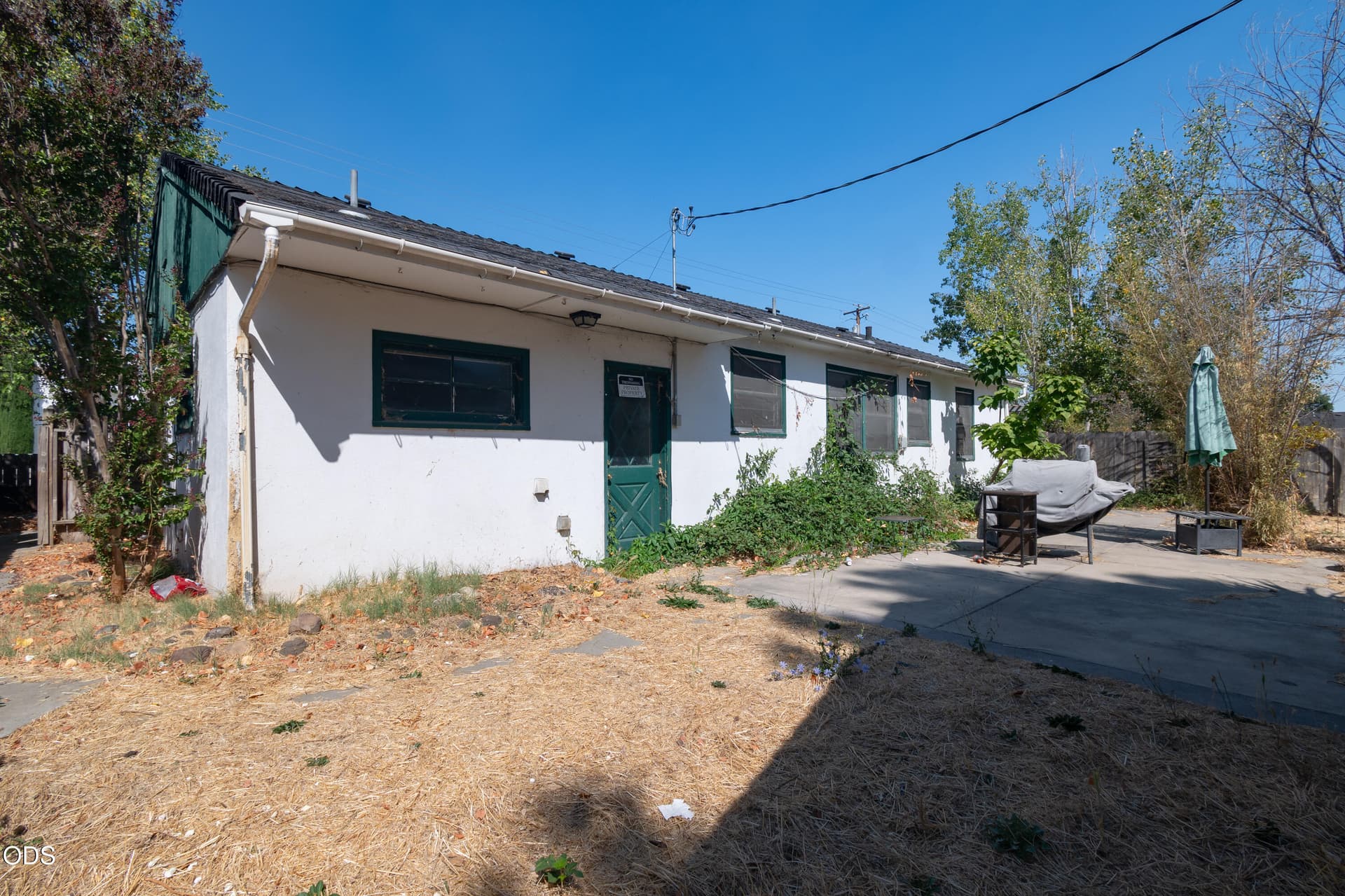 house. Photo 3 of 19, 795 Lozier Lane, Medford, OR 97501