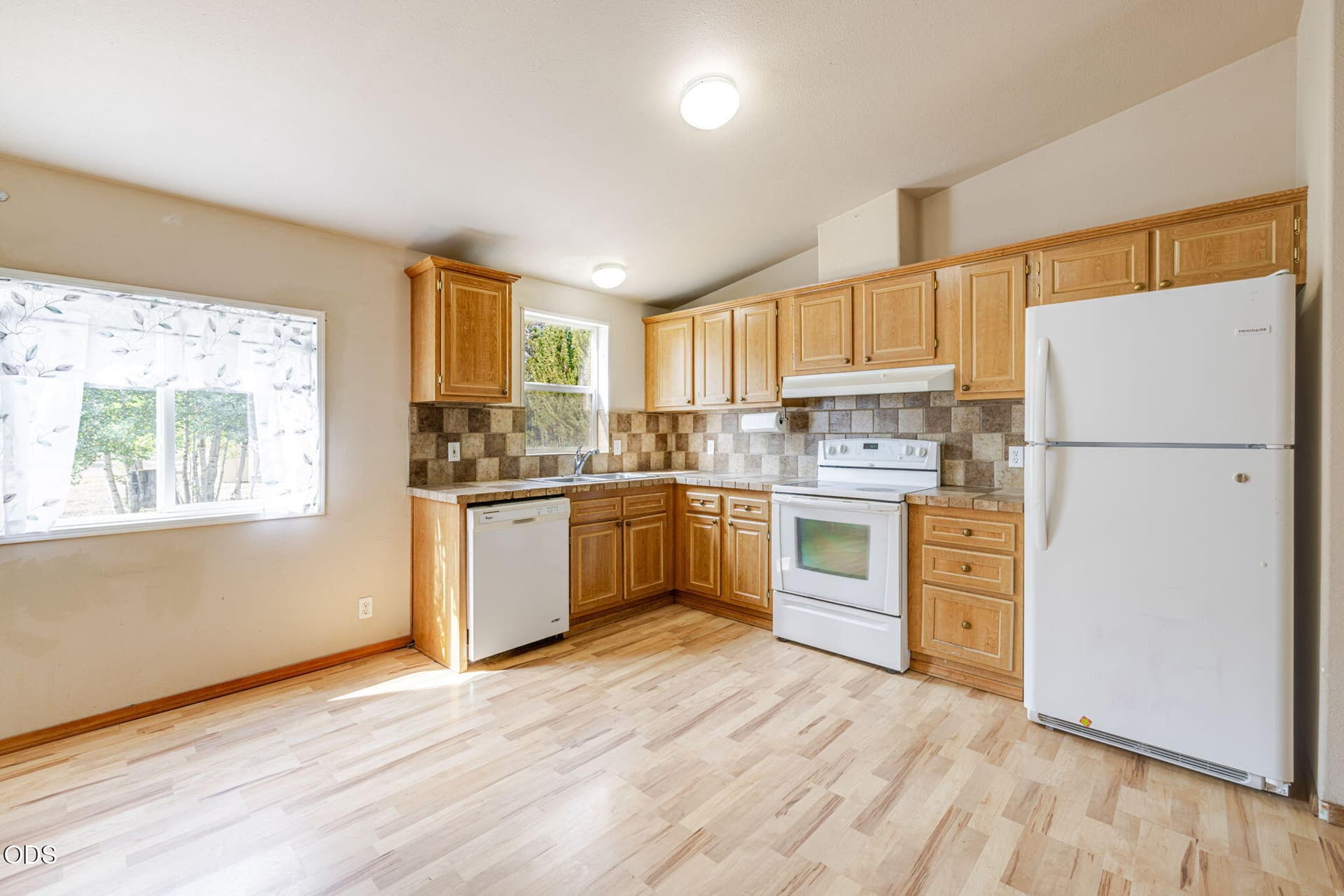 19-web-or-mls-Tyler_Phillips_Photography. Photo 5 of 19, 17045 West Drive, La Pine, OR 97739