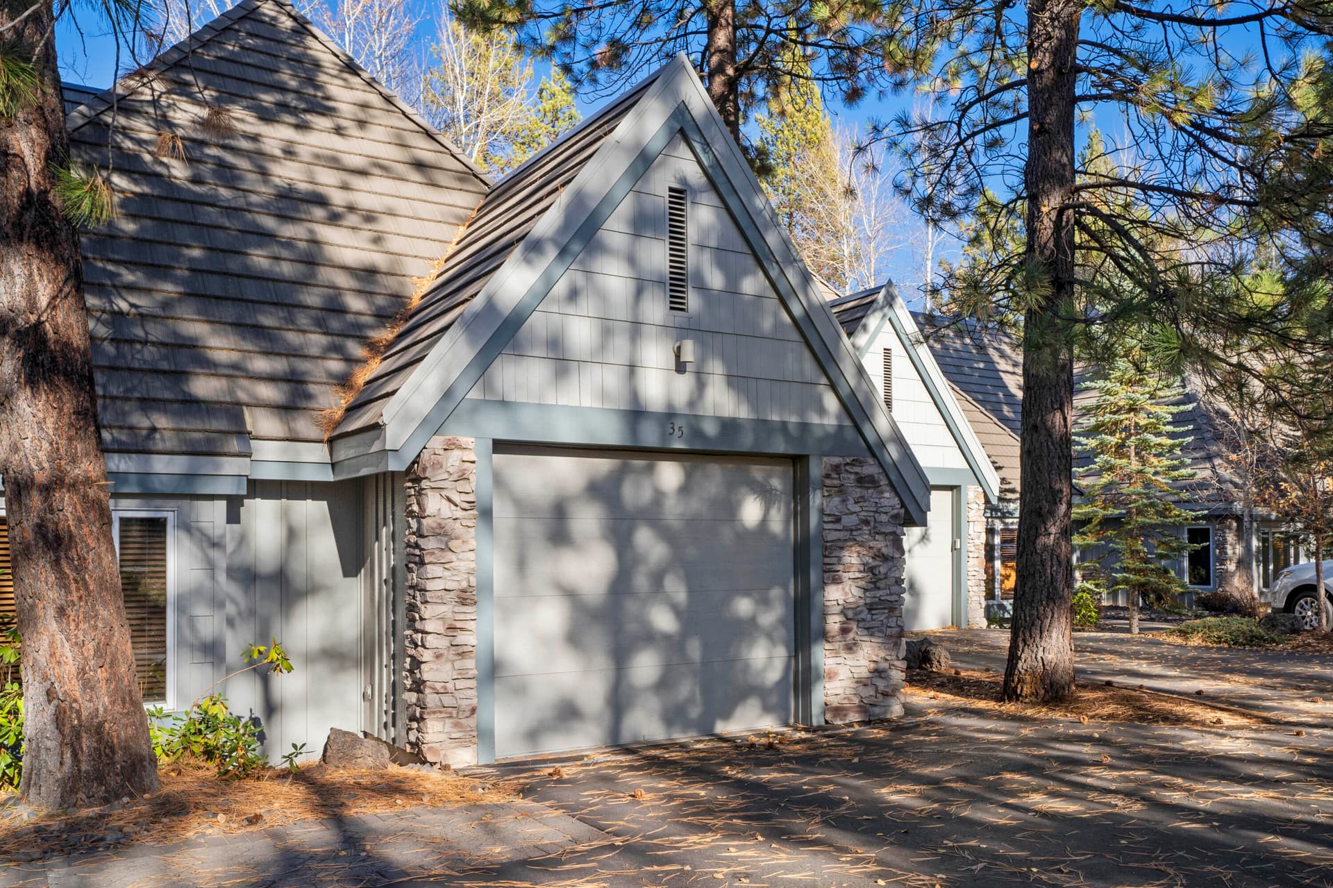 DSC06713. Photo 2 of 21, 57082 Peppermill Circle Unit 35-B, Sunriver, OR 97707