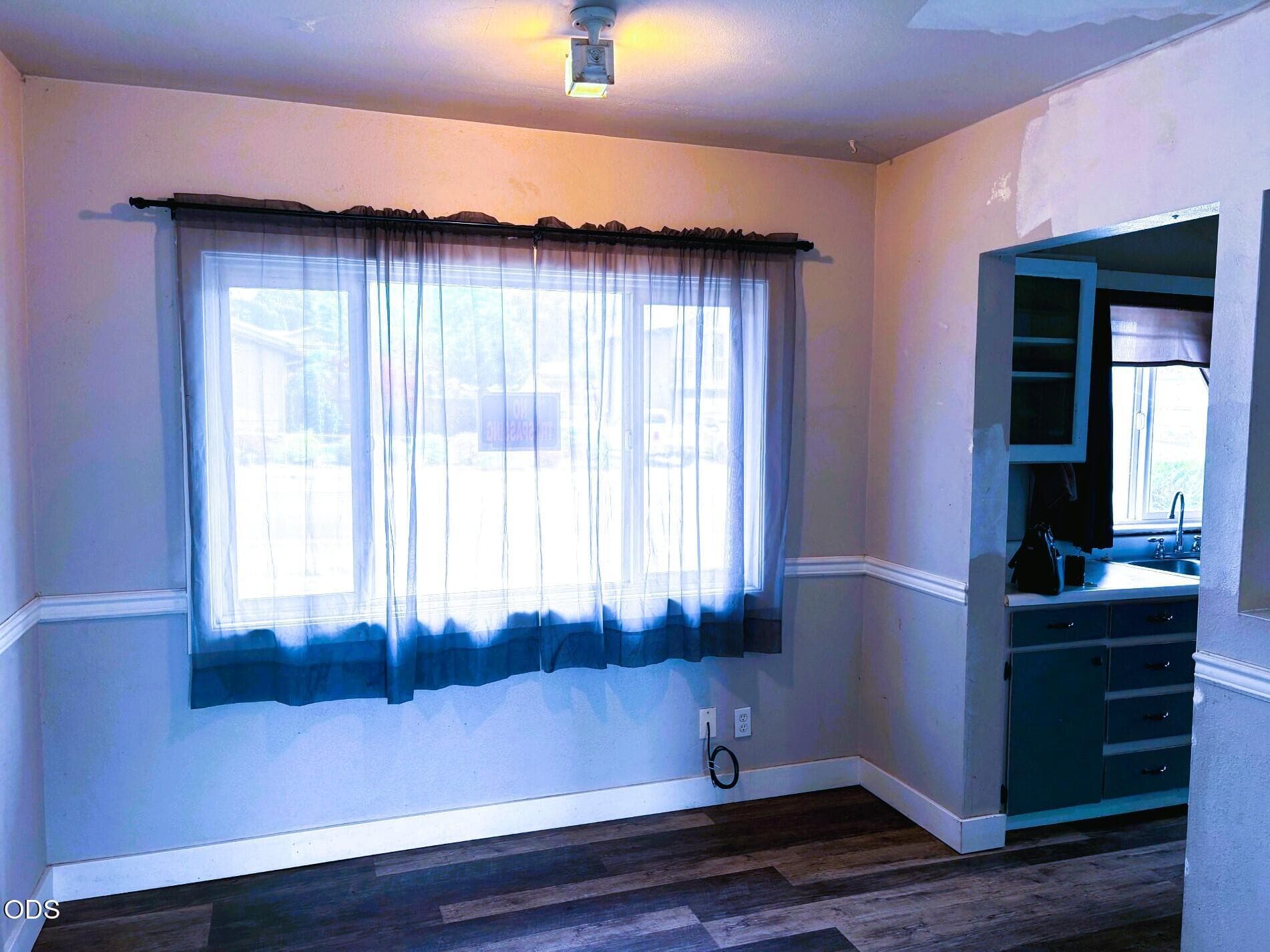f. Photo 5 of 24, 1231 NE A Street, Grants Pass, OR 97526