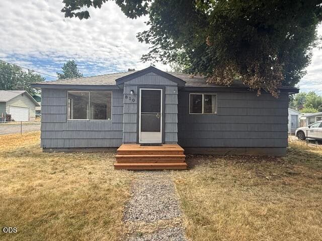 New porch. Photo 3 of 53, 810 Wocus Street, Klamath Falls, OR 97601