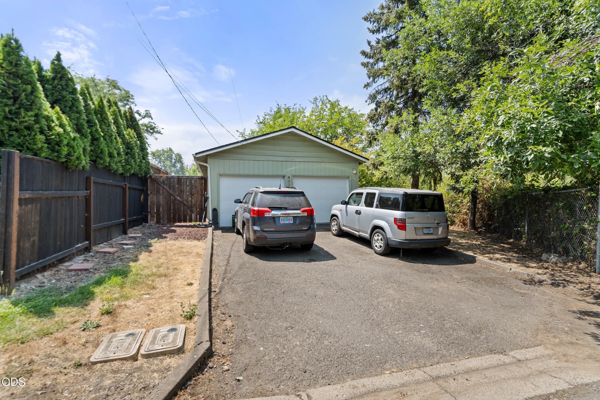 26_400-s-rose-26. Photo 3 of 32, 400 S Rose Street Unit A-B, Phoenix, OR 97535