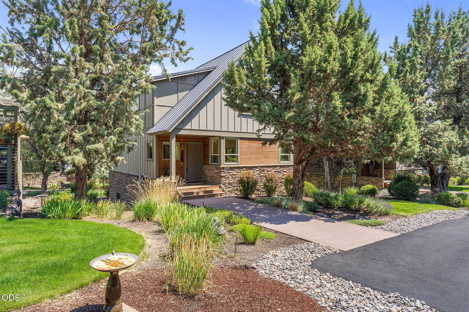 18-web-or-mls-DSC03313. Photo 4 of 56, 224 Volunteer Park Lane, Redmond, OR 97756