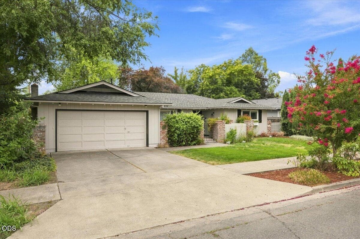 03-CI_3163. Photo 1 of 29, 2905 El Dorado Drive, Medford, OR 97504