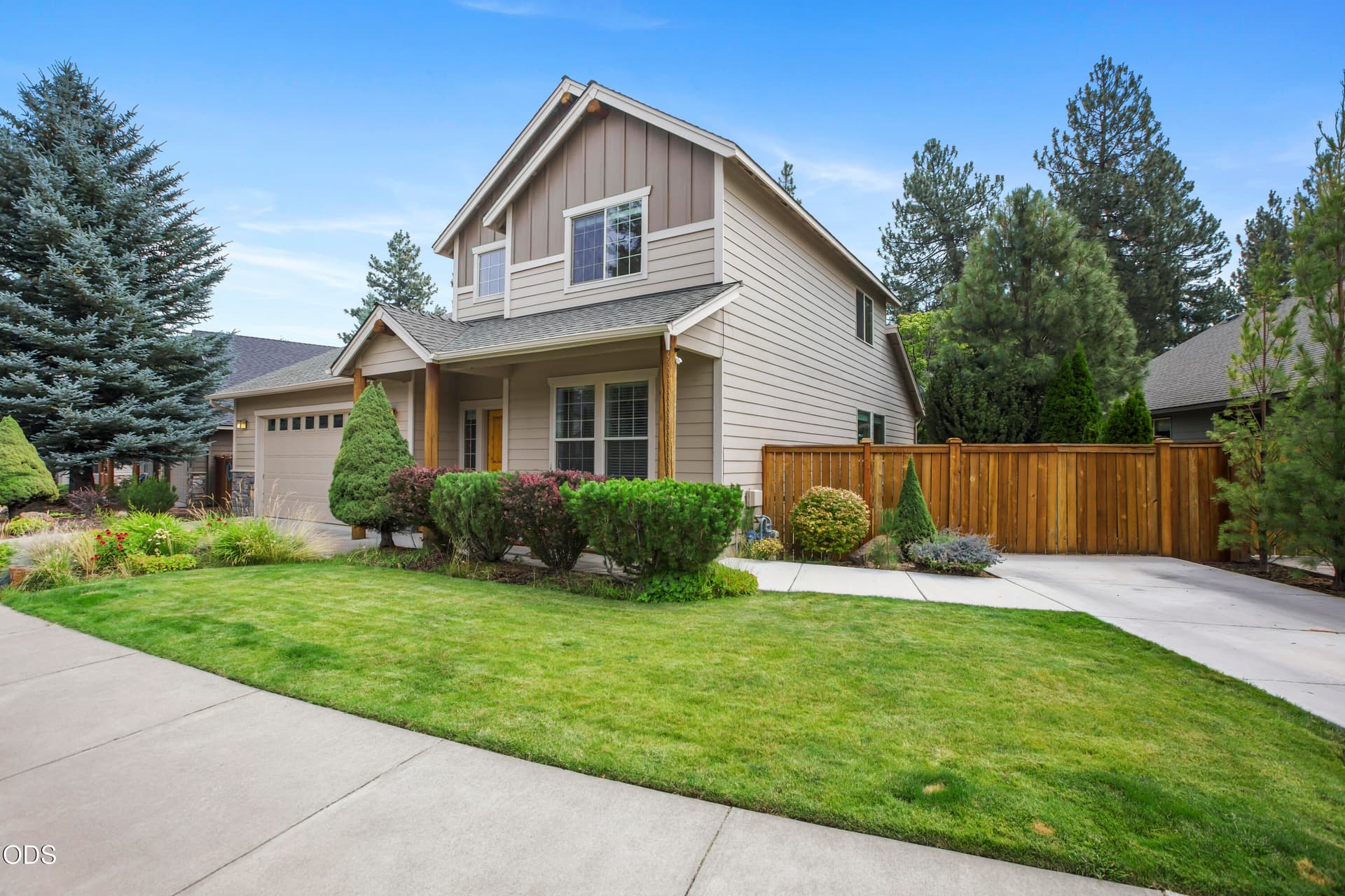 608A3737. Photo 2 of 21, 60814 Sawtooth Mountain Lane, Bend, OR 97702
