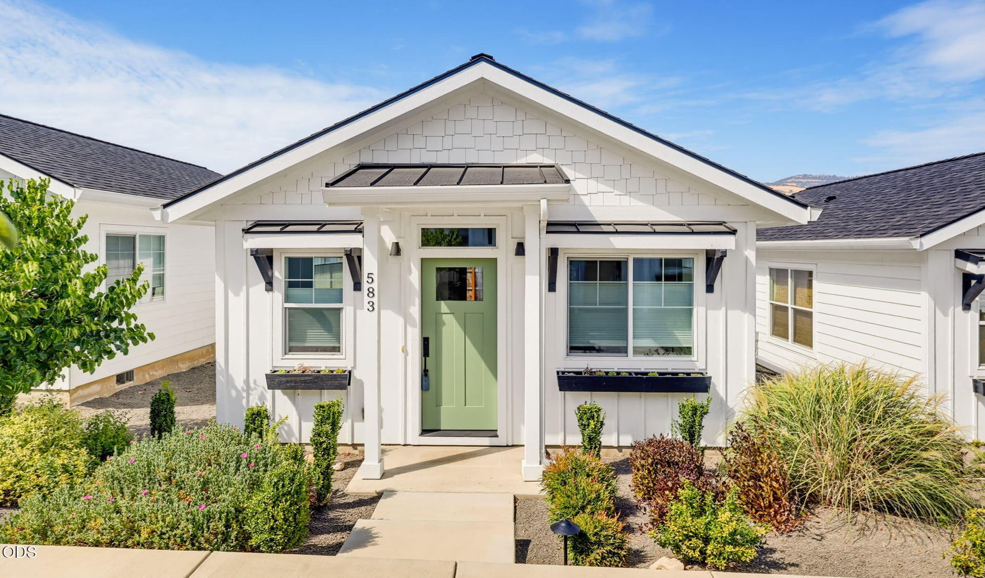 1. Photo 1 of 15, 583 Coffee Lane, Ashland, OR 97520