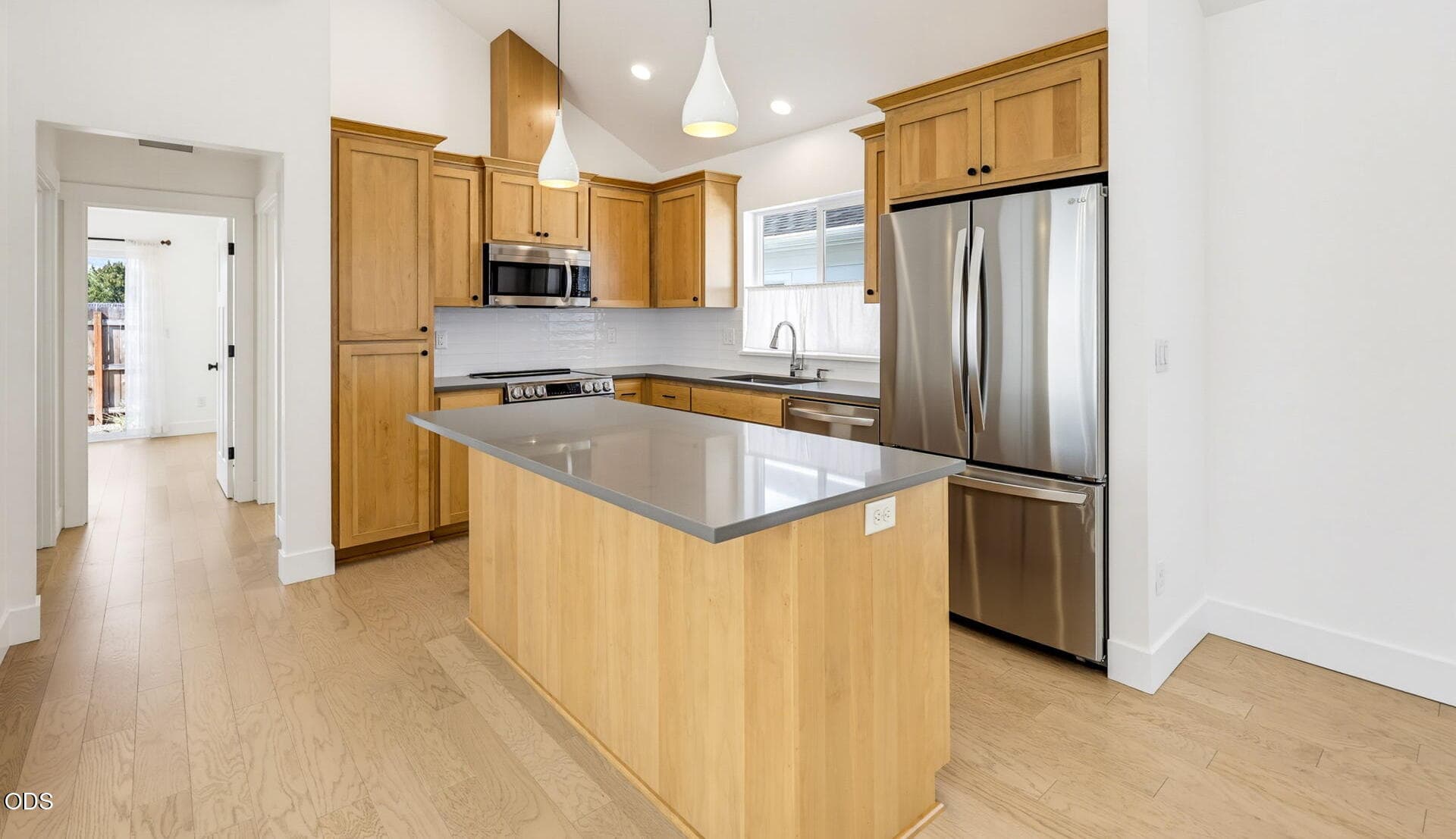 3. Photo 3 of 15, 583 Coffee Lane, Ashland, OR 97520