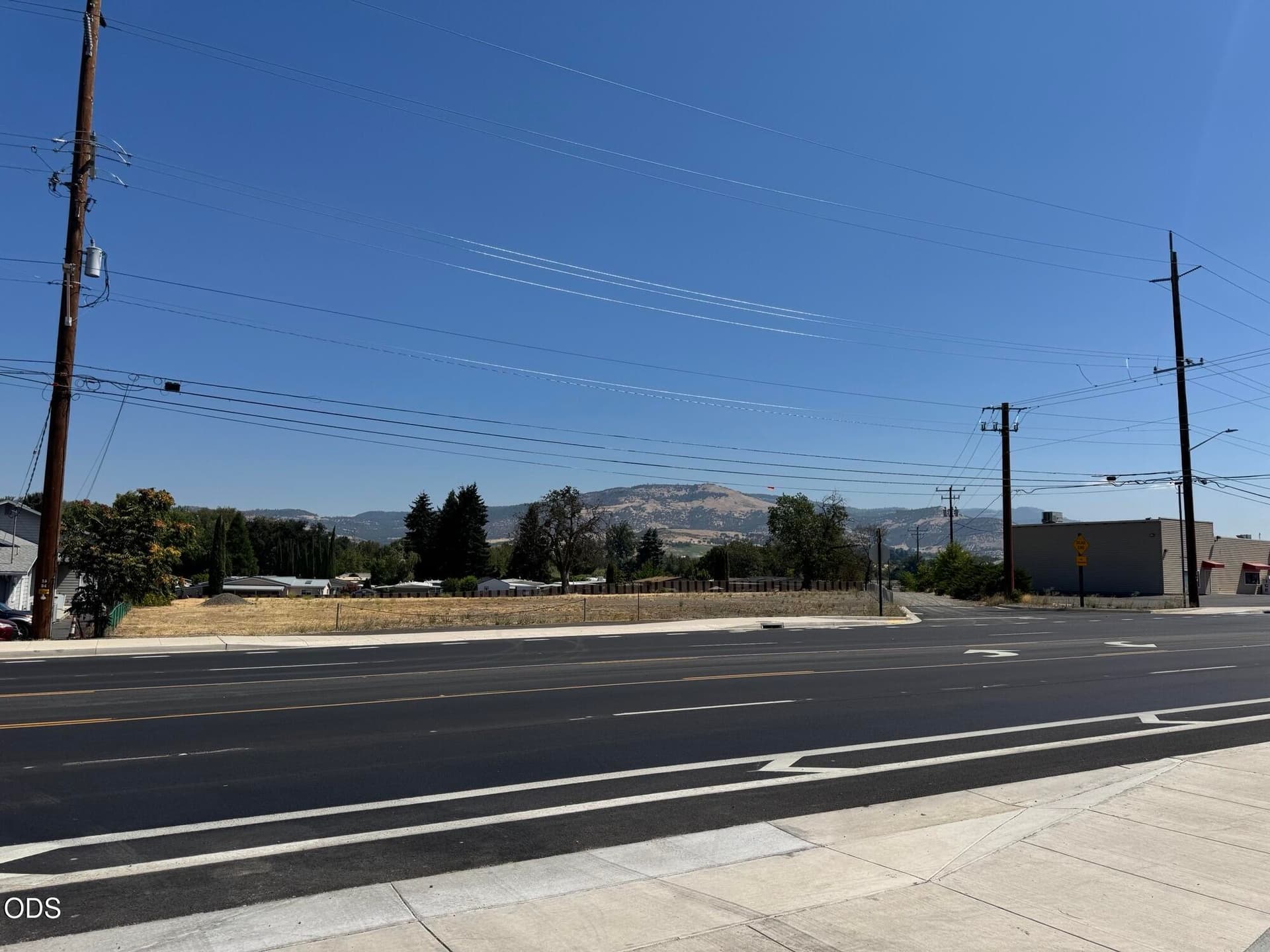 IMG_4305. Photo 2 of 6, 3459 S Pacific Highway, Phoenix, OR 97535