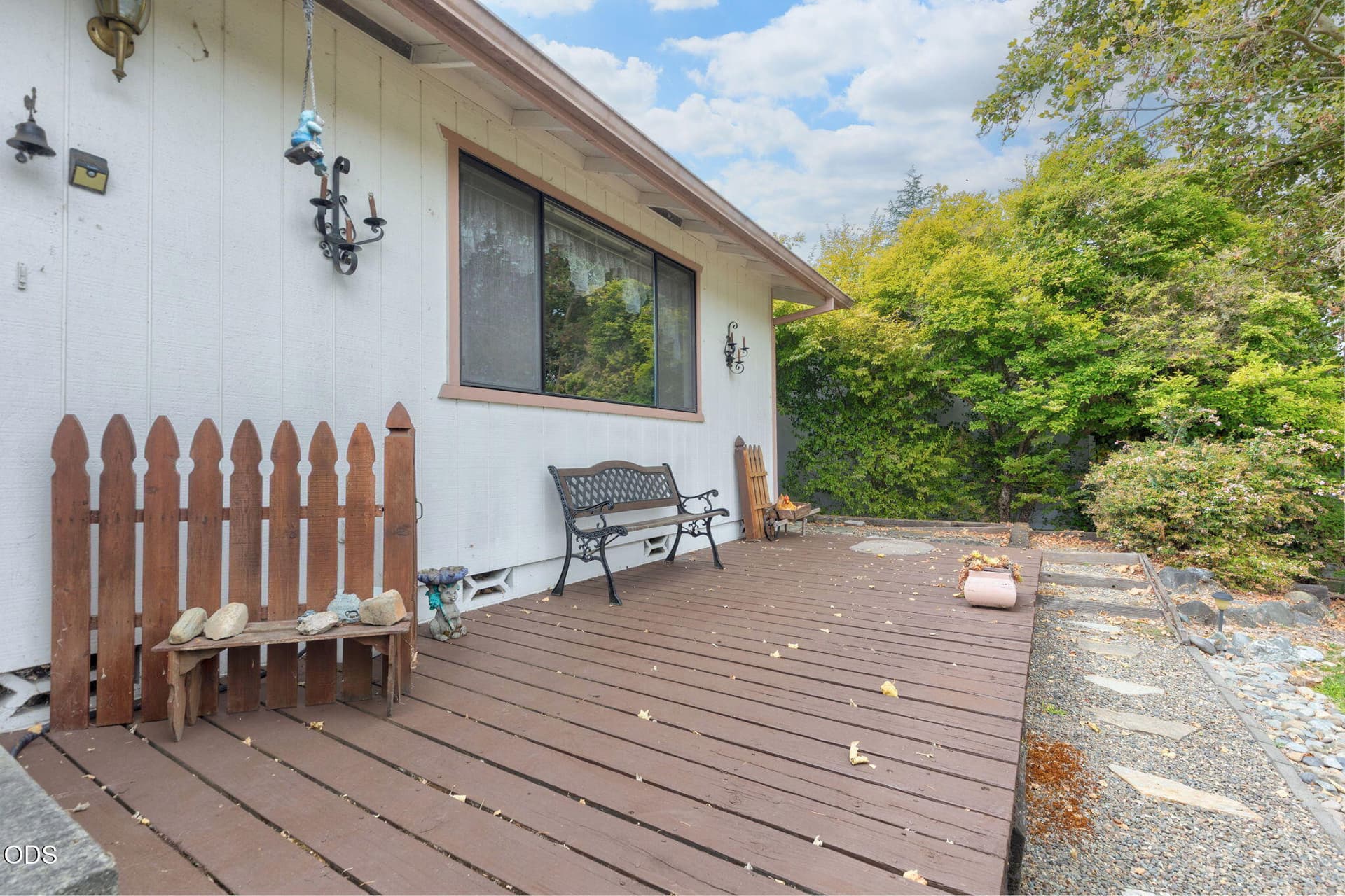 3. Photo 3 of 37, 217 Southridge Way, Grants Pass, OR 97527