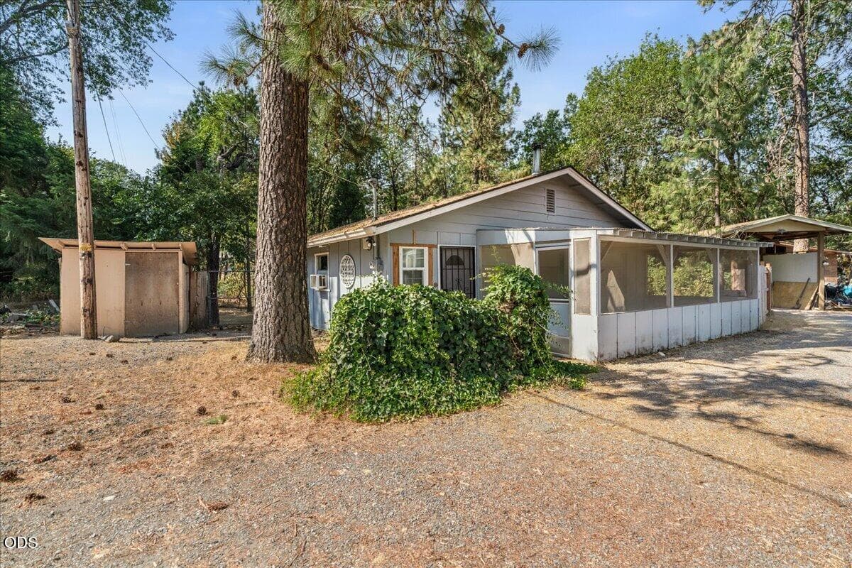 22-Second Home. Photo 3 of 41, 577 Galice Road, Merlin, OR 97532
