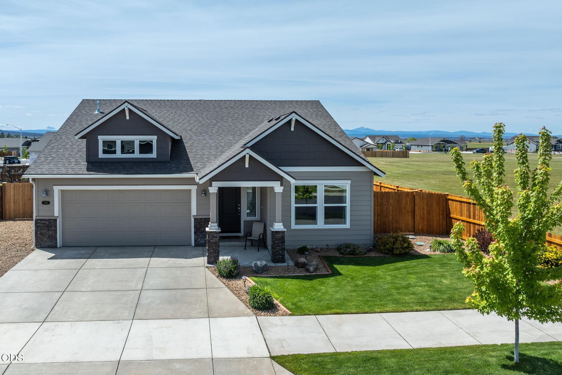 2026_05_18_70785_goldenrod_lot_sisters-5. Photo 1 of 35, 1132 NW Golf Course Drive, Madras, OR 97741