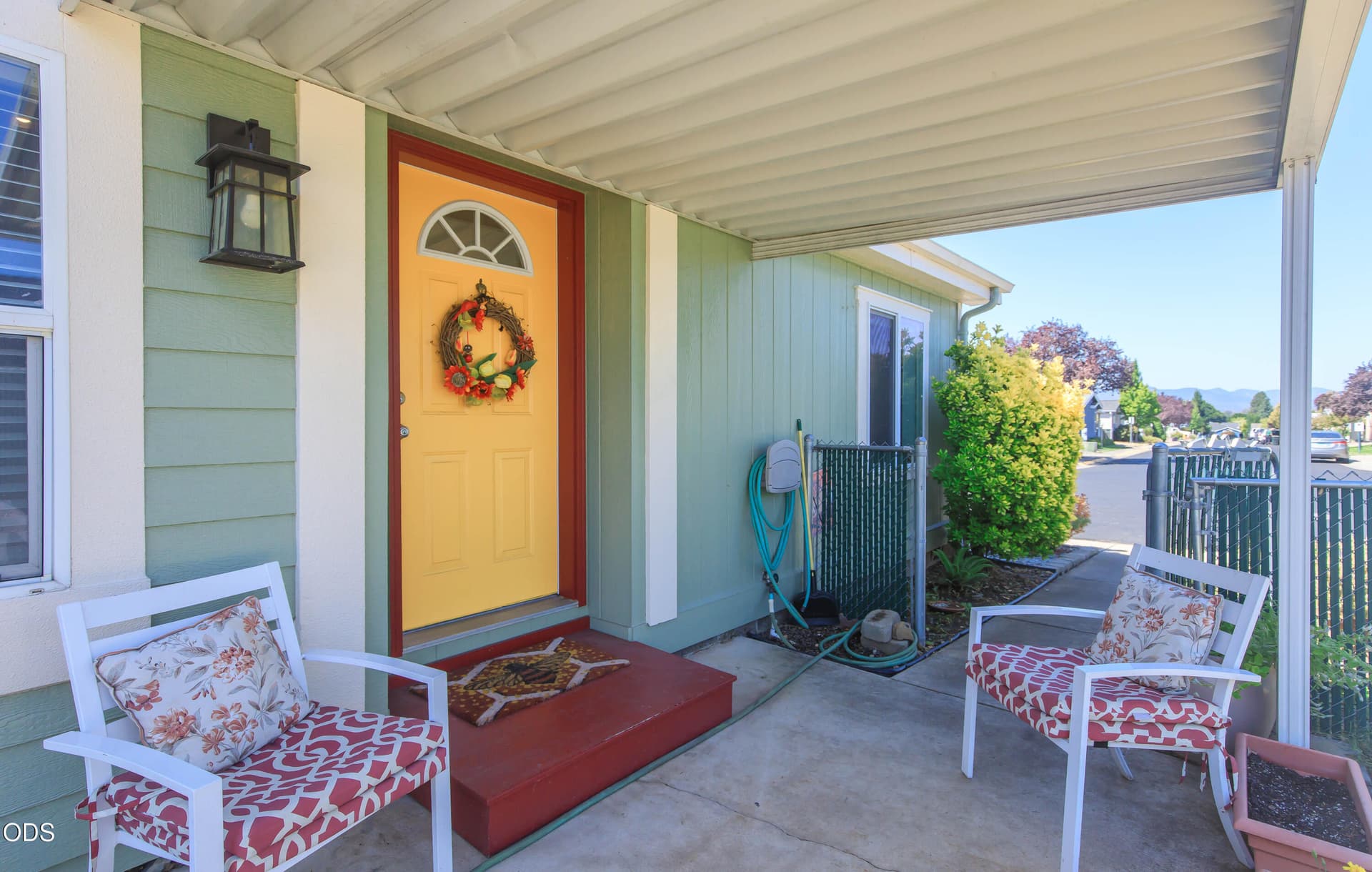 Front door. Photo 3 of 34, 1289 Nadia Way, Central Point, OR 97502