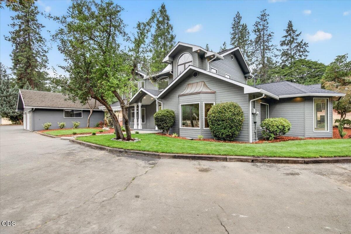 63-63. Photo 3 of 71, 791 Oregon 238, Jacksonville, OR 97530