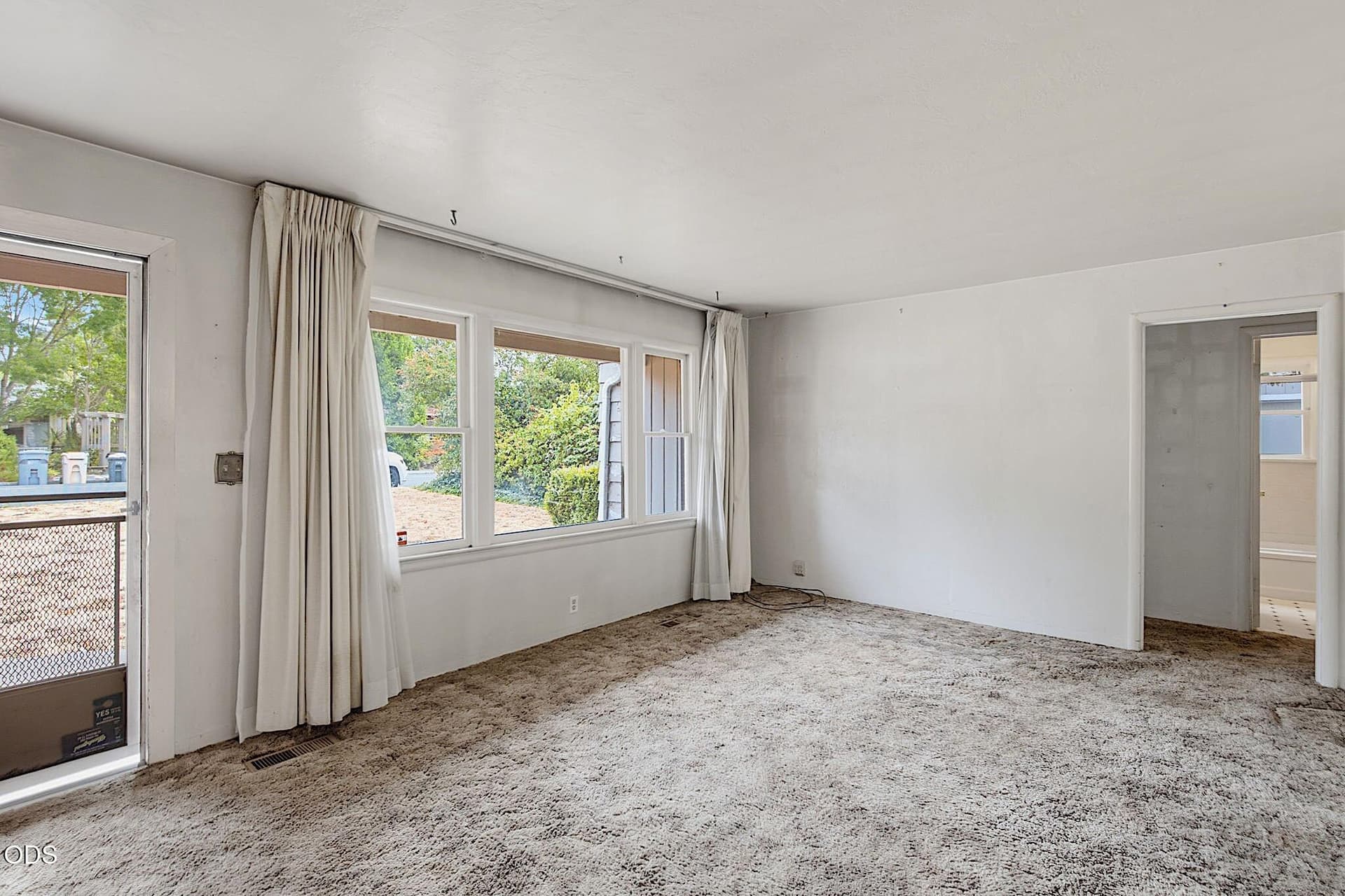 5-web-or-mls-1434-nw-hawthorne-ave. Photo 5 of 54, 1434 NW Hawthorne Avenue, Grants Pass, OR 97526
