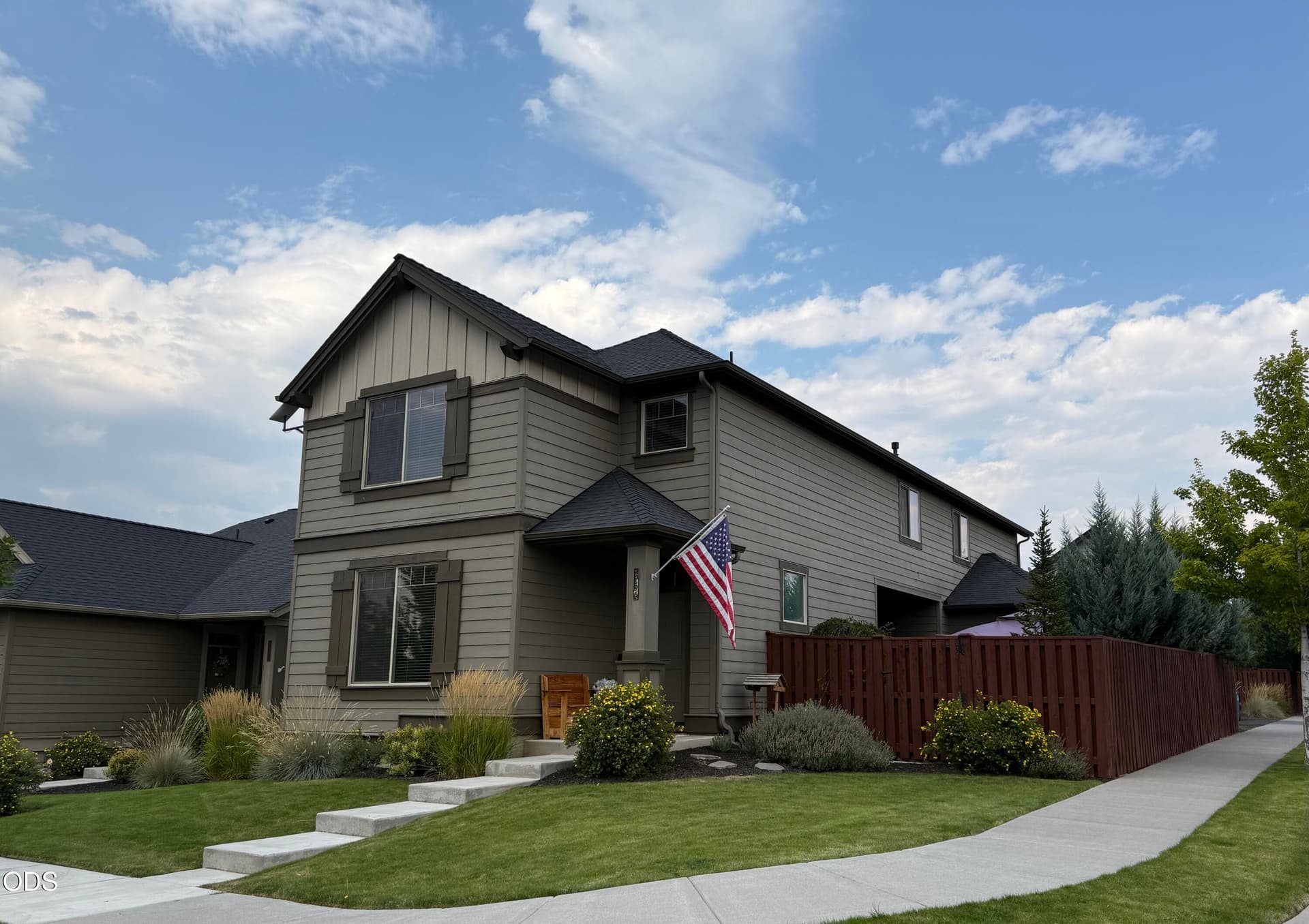 2. Photo 2 of 33, 1296 NE Wilshire Drive, Prineville, OR 97754