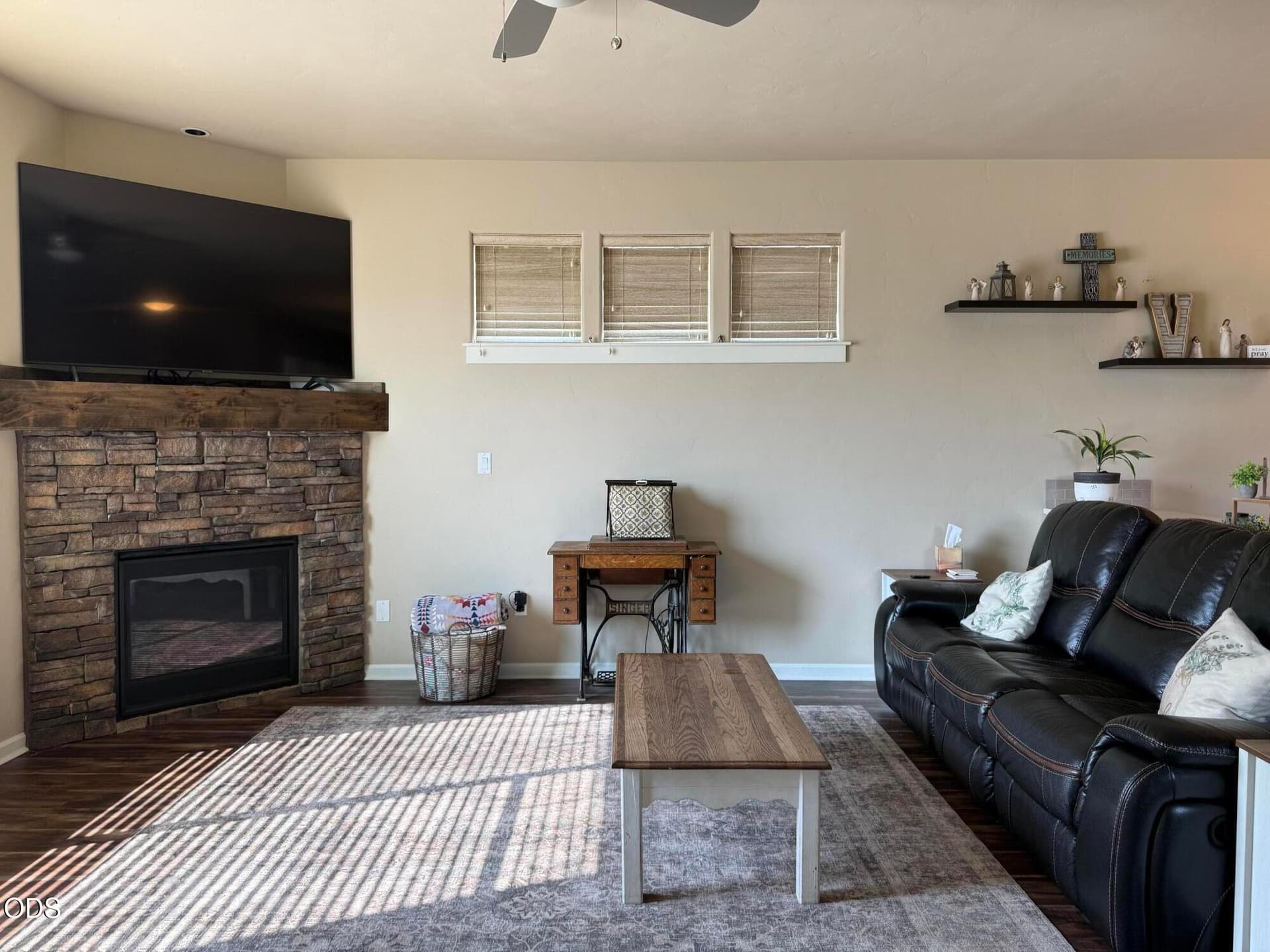 4. Photo 4 of 33, 1296 NE Wilshire Drive, Prineville, OR 97754
