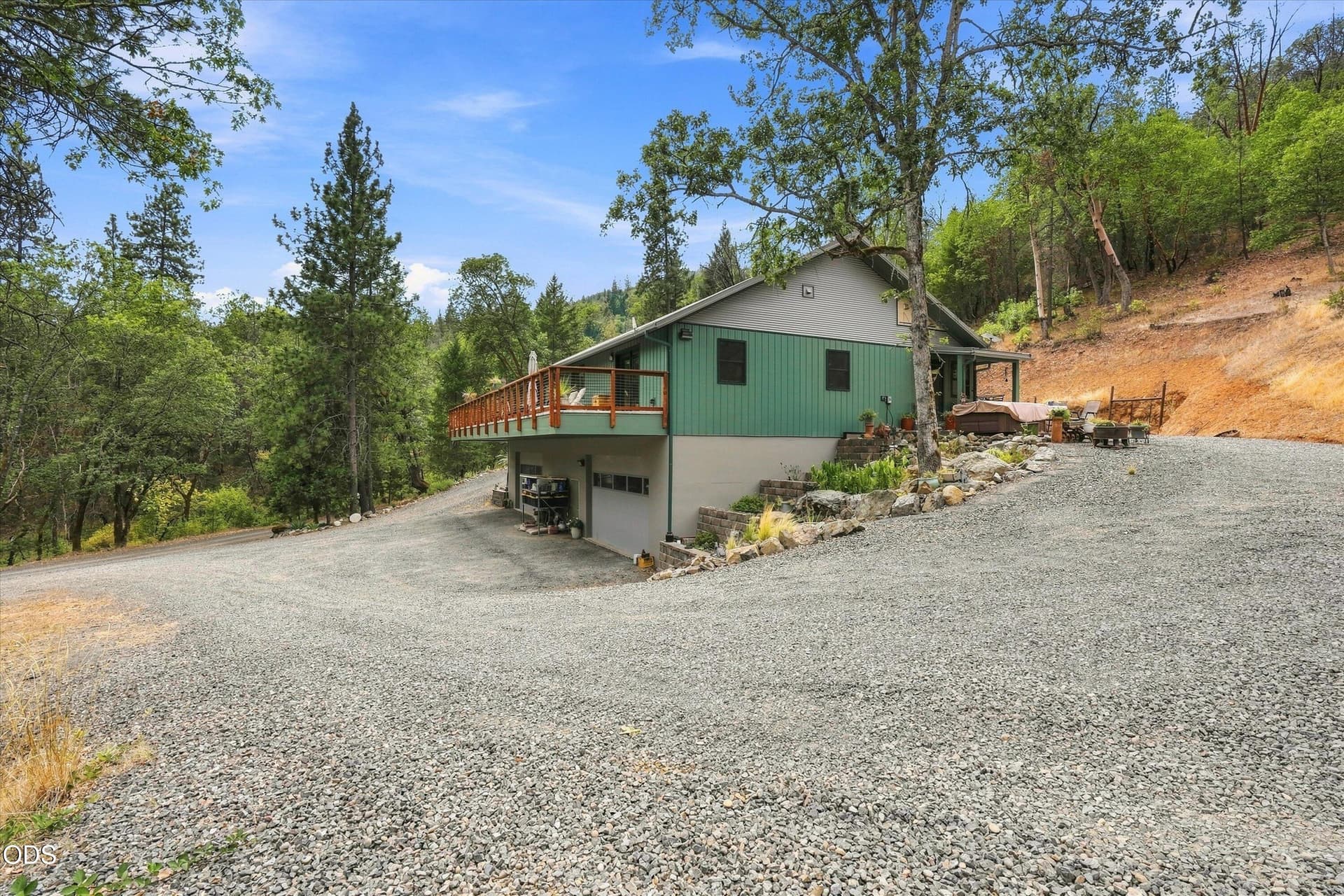 03-3257 Sardine Creek Rd-2. Photo 3 of 46, 3257 Sardine Creek Road, Gold Hill, OR 97525