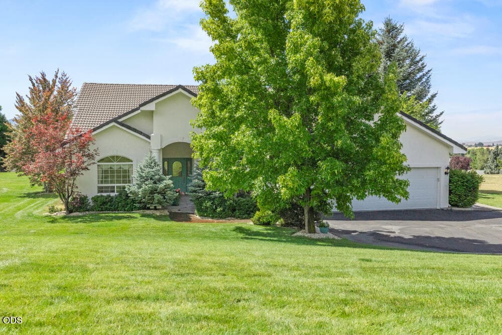 9456GreenbriarDr-27. Photo 1 of 60, 9456 Greenbriar Drive, Klamath Falls, OR 97603