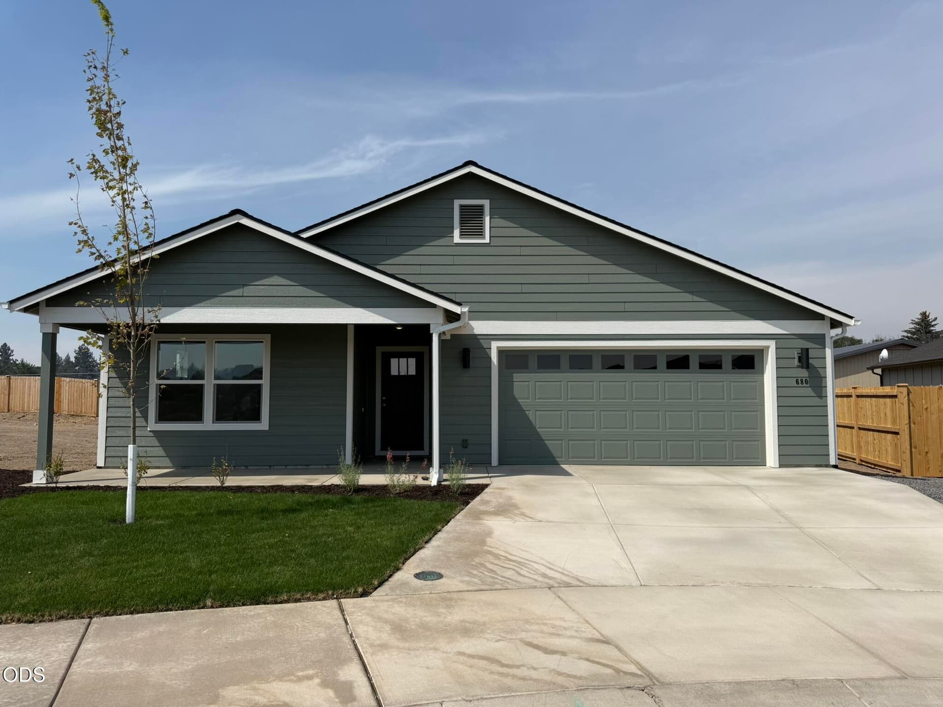 IMG_7495. Photo 1 of 19, 680 NE Rickenbacker Road Unit 141, Madras, OR 97741