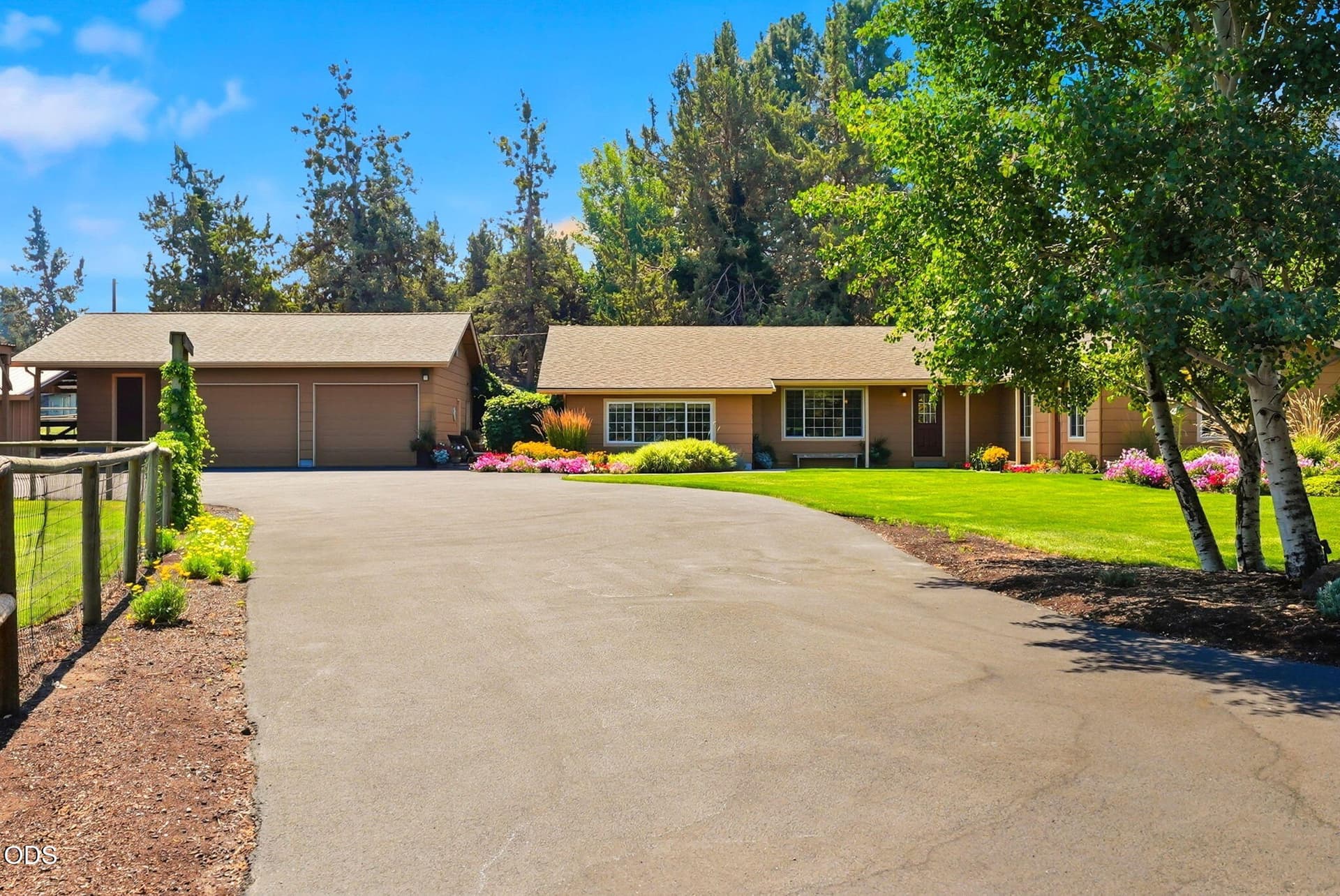 2-web-or-mls-Riley-Visuals-2. Photo 3 of 190, 22539 Martee Lane, Bend, OR 97701