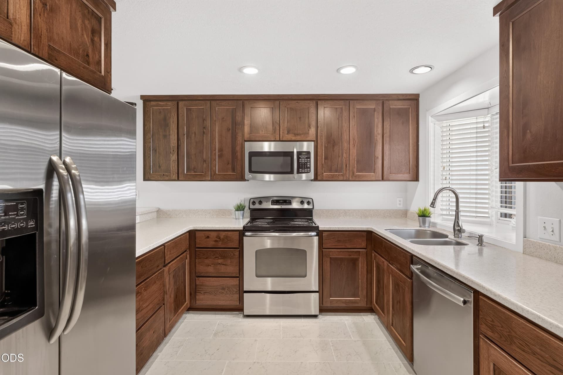 4. Photo 4 of 15, 1050 NE Butler Market Road Unit APT 29, Bend, OR 97701