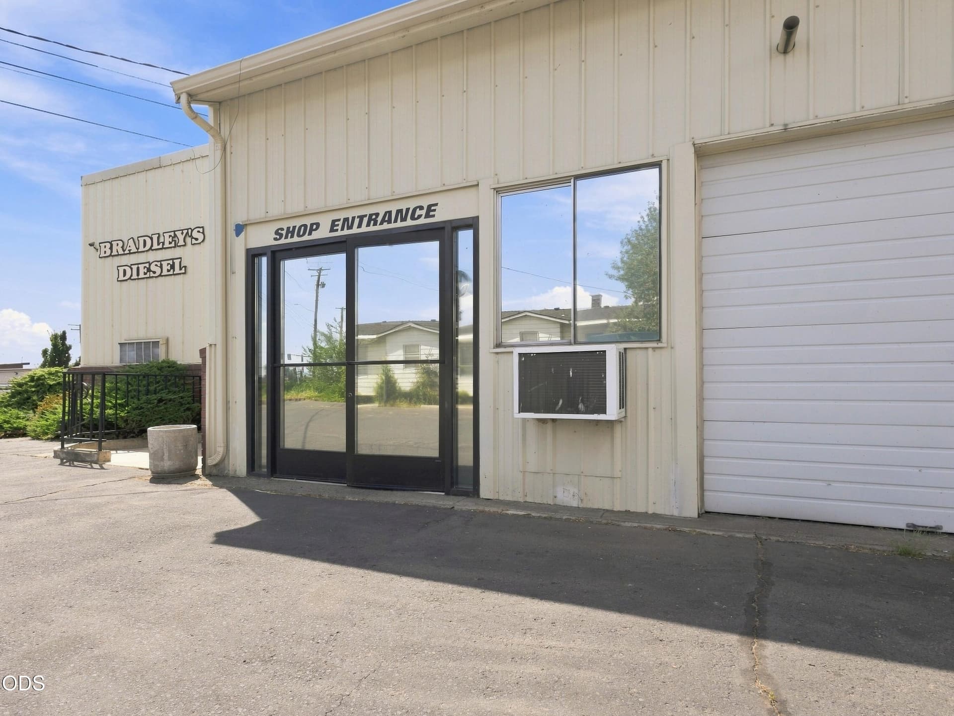 BradleysDiesel_06. Photo 4 of 46, 2013 S 6th Street, Klamath Falls, OR 97601