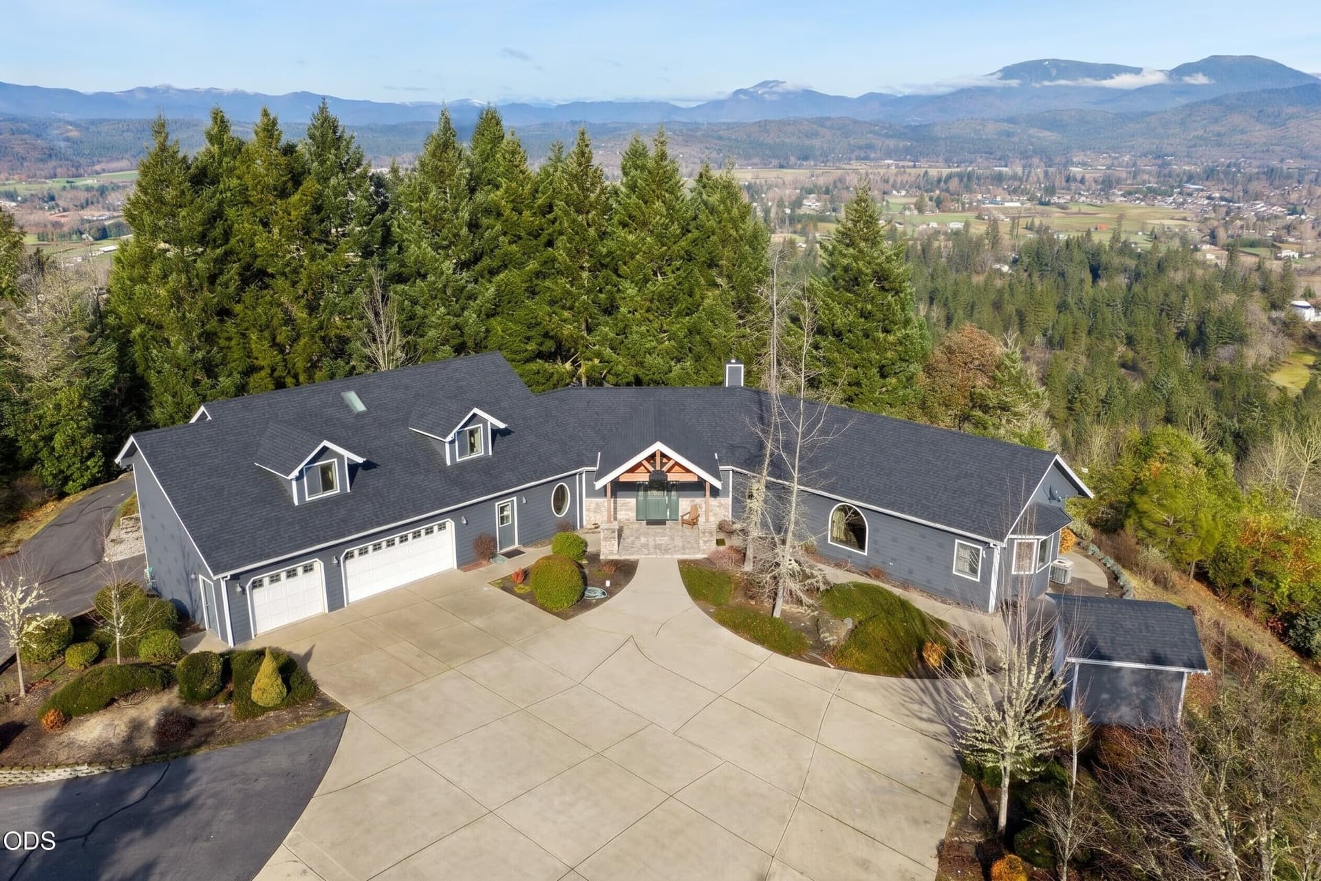3601 front darker grey. Photo 2 of 70, 3601 Campus View Drive, Grants Pass, OR 97527