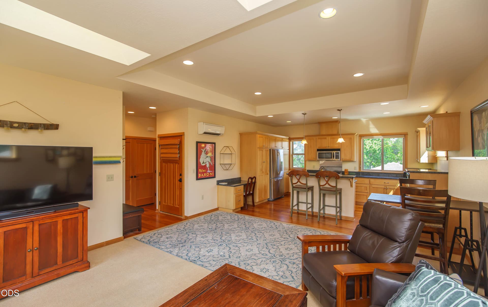 6. Photo 4 of 21, 1249 Iowa, Ashland, OR 97520