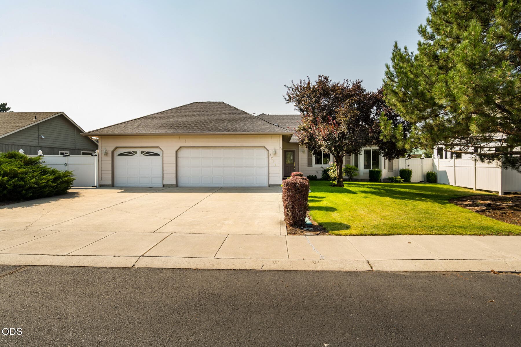 JH5_9171. Photo 3 of 31, 3916 SW Sam Snead Court, Redmond, OR 97756