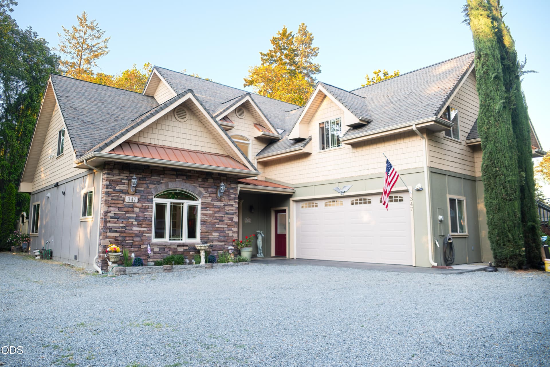 Rogue River Magnolia House. Photo 1 of 37, 347 Peckerwood Lane, Grants Pass, OR 97527