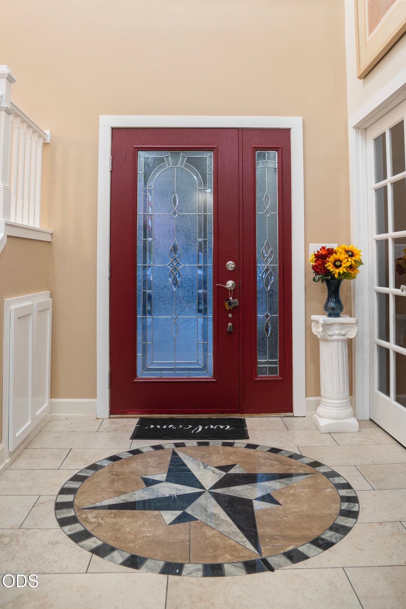 Entryway. Photo 3 of 37, 347 Peckerwood Lane, Grants Pass, OR 97527