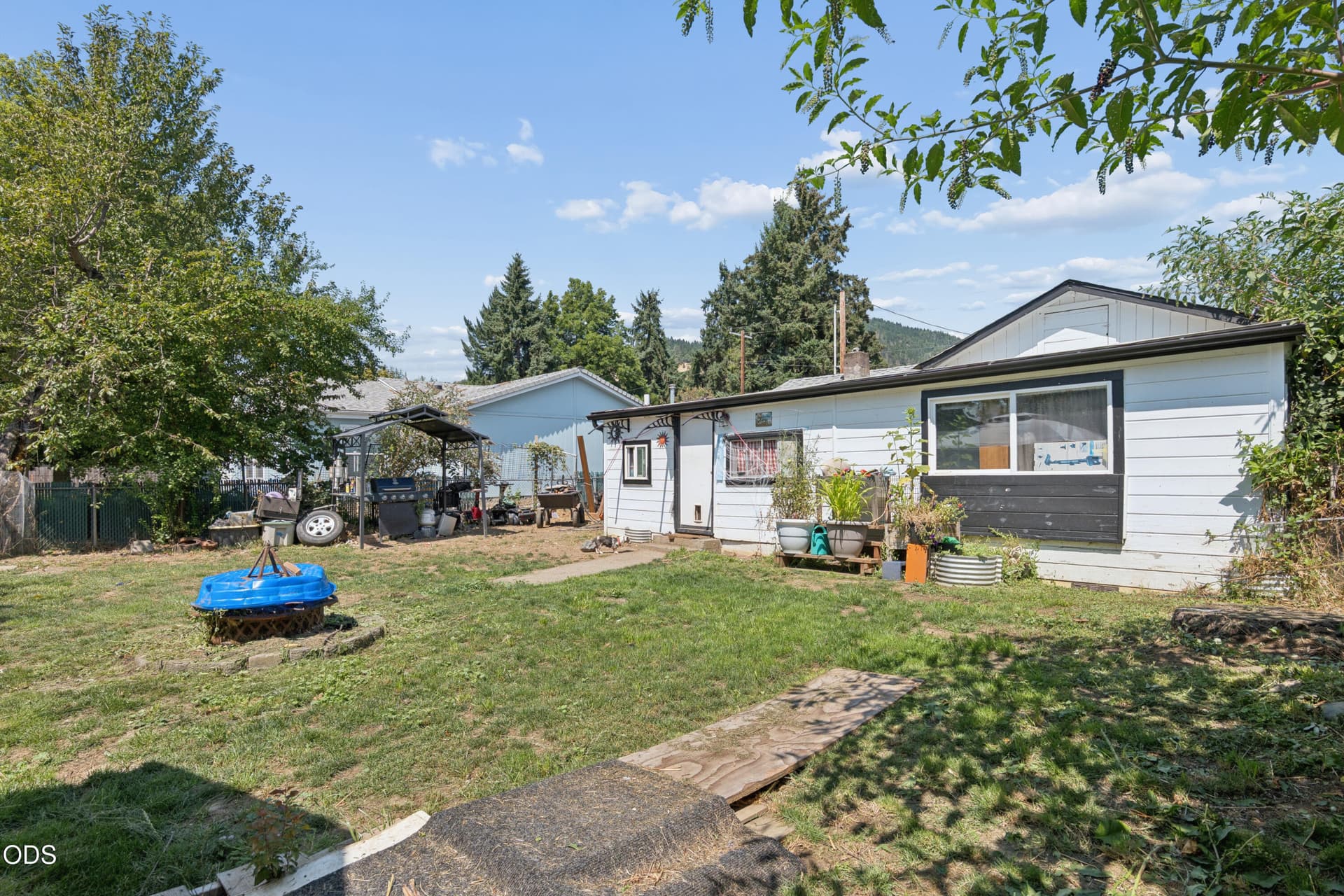 844 Johnson St myrtle creek - pic14. Photo 2 of 15, 844 NE Johnson Street, Myrtle Creek, OR 97457