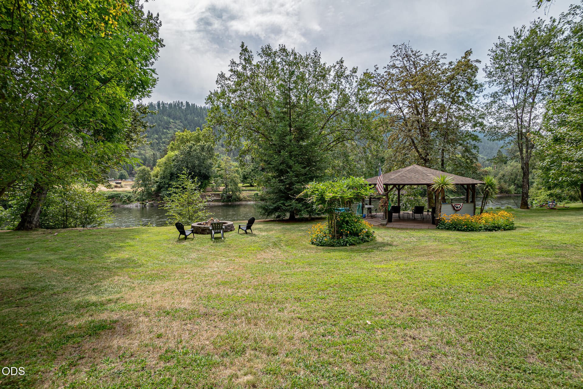 11-print-DSC03754-HDR. Photo 2 of 28, 5605 Foothill Boulevard, Rogue River, OR 97537