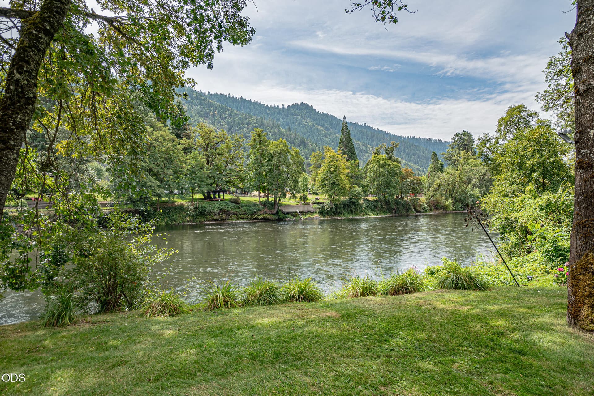 19-print-DSC03826-HDR. Photo 1 of 28, 5605 Foothill Boulevard, Rogue River, OR 97537