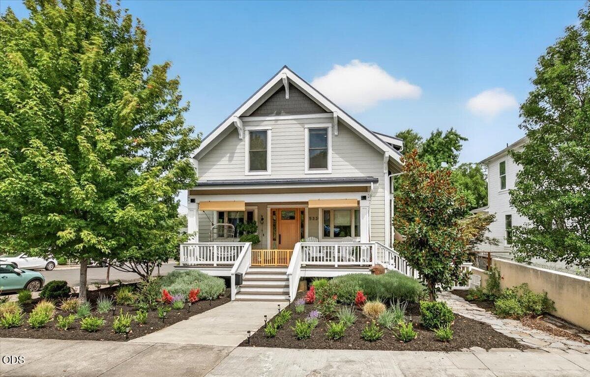 09-8. Photo 3 of 61, 533 Fairview Street, Ashland, OR 97520