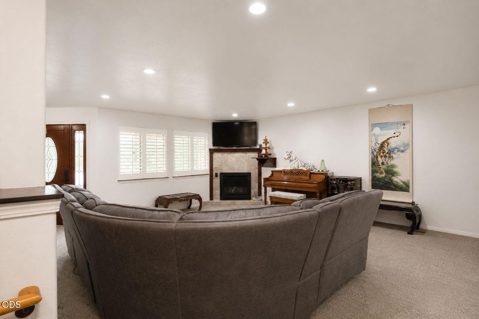 17-web-or-mls-18AD6465-8BEF-43C9-808B-AA. Photo 3 of 49, 2617 SW Florer Drive, Grants Pass, OR 97527