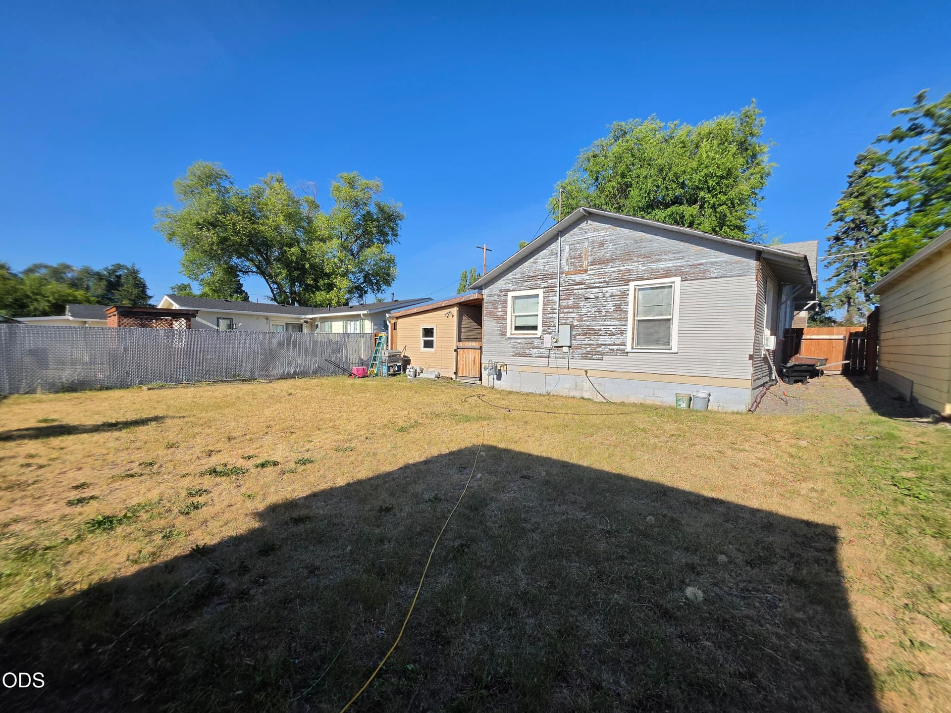 87200. Photo 4 of 22, 1518 Pleasant Avenue, Klamath Falls, OR 97601
