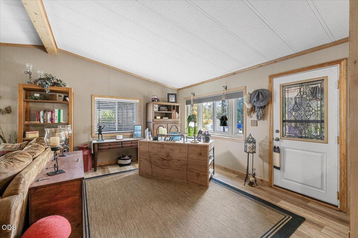 11-CI_4380. Photo 4 of 24, 5648 Foothill Boulevard Unit SPC 7, Grants Pass, OR 97526