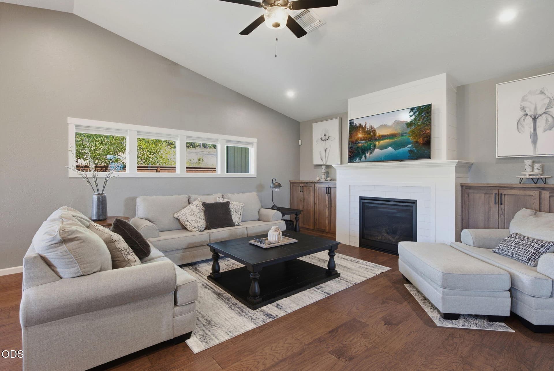 12-web-or-mls-326-sw-kennedy-wy. Photo 5 of 25, 326 SW Kennedy Way, Grants Pass, OR 97526