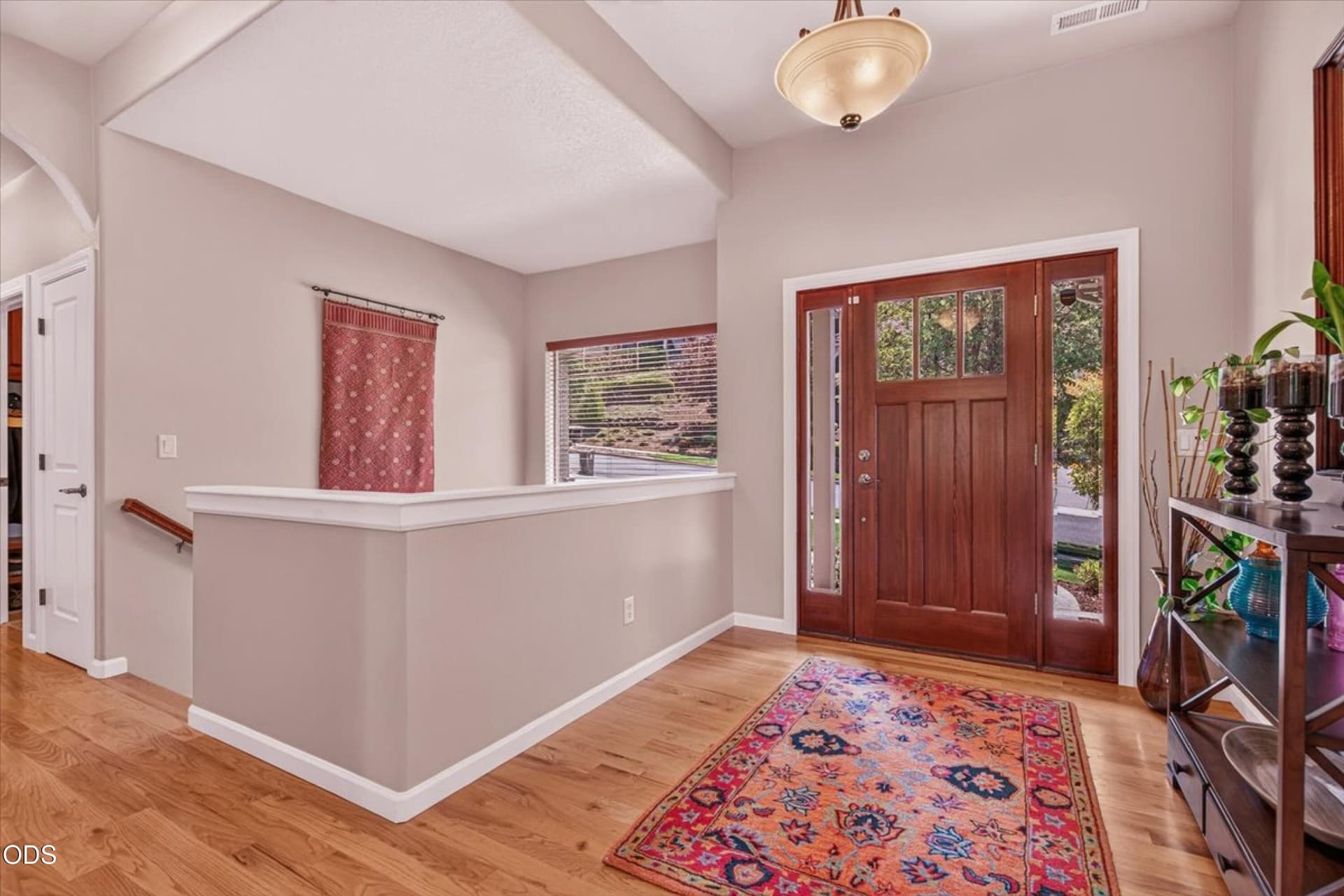 Entry. Photo 3 of 28, 4565 Marissa Circle, Medford, OR 97504