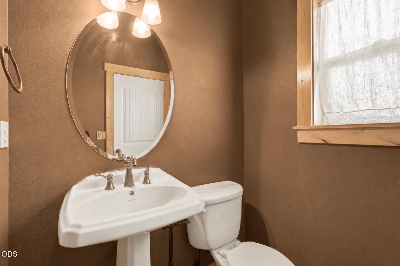 Bathroom. Photo 5 of 26, 61390 Merriewood Court, Bend, OR 97702