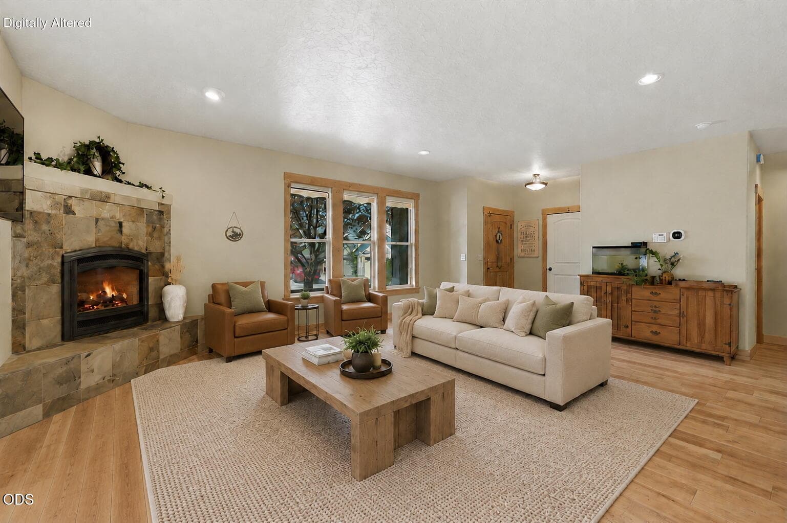 living 3. Photo 4 of 26, 61390 Merriewood Court, Bend, OR 97702