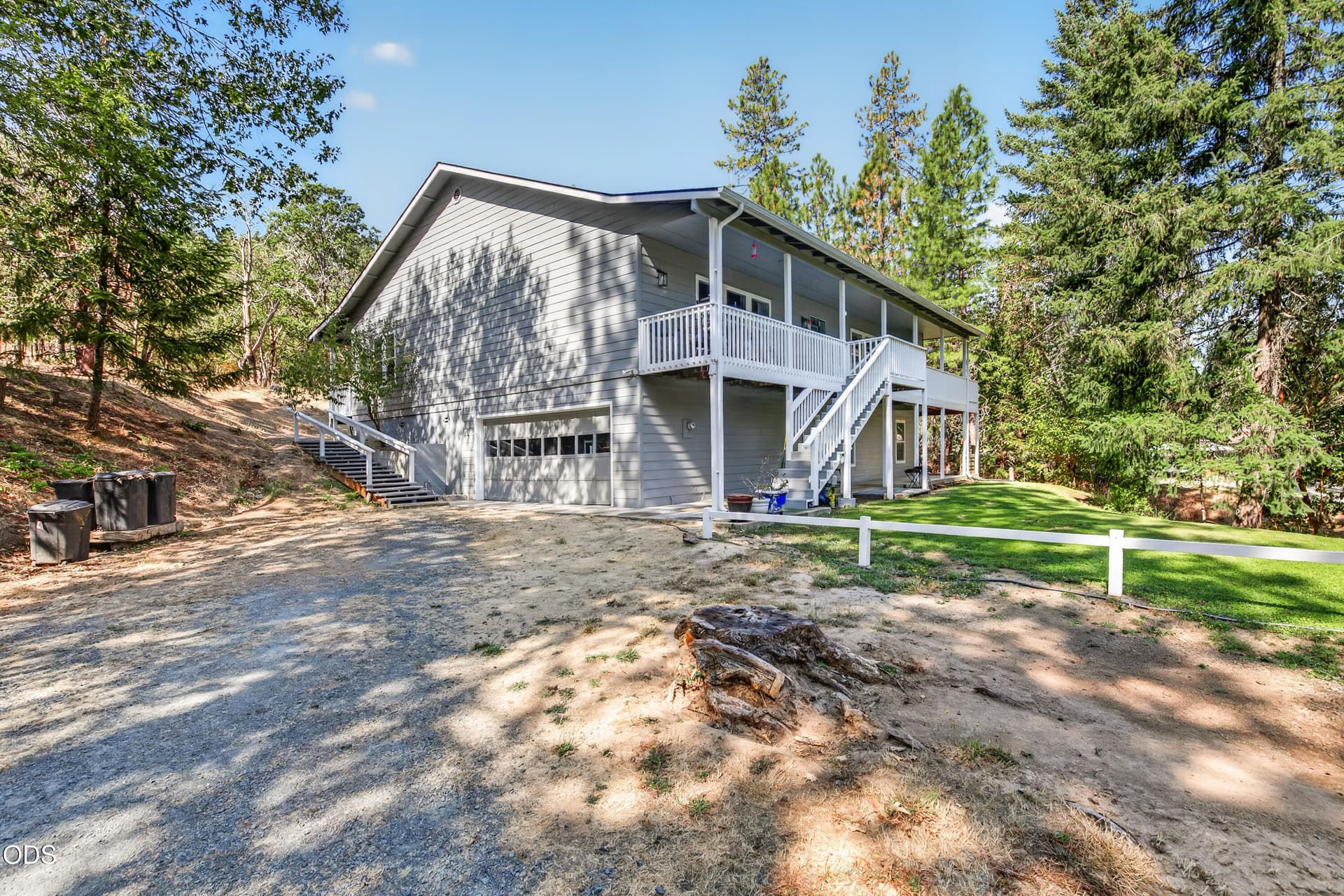 2. Photo 2 of 38, 6477 Donaldson Road, Grants Pass, OR 97526