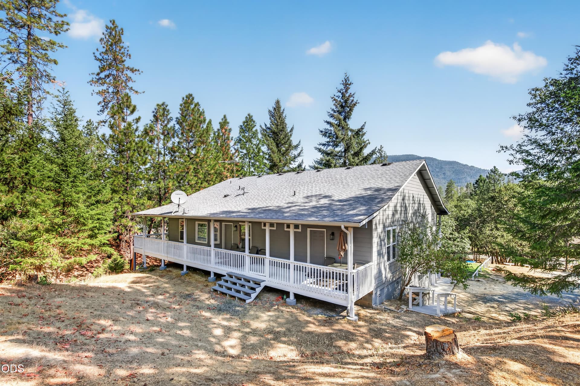 1. Photo 1 of 38, 6477 Donaldson Road, Grants Pass, OR 97526